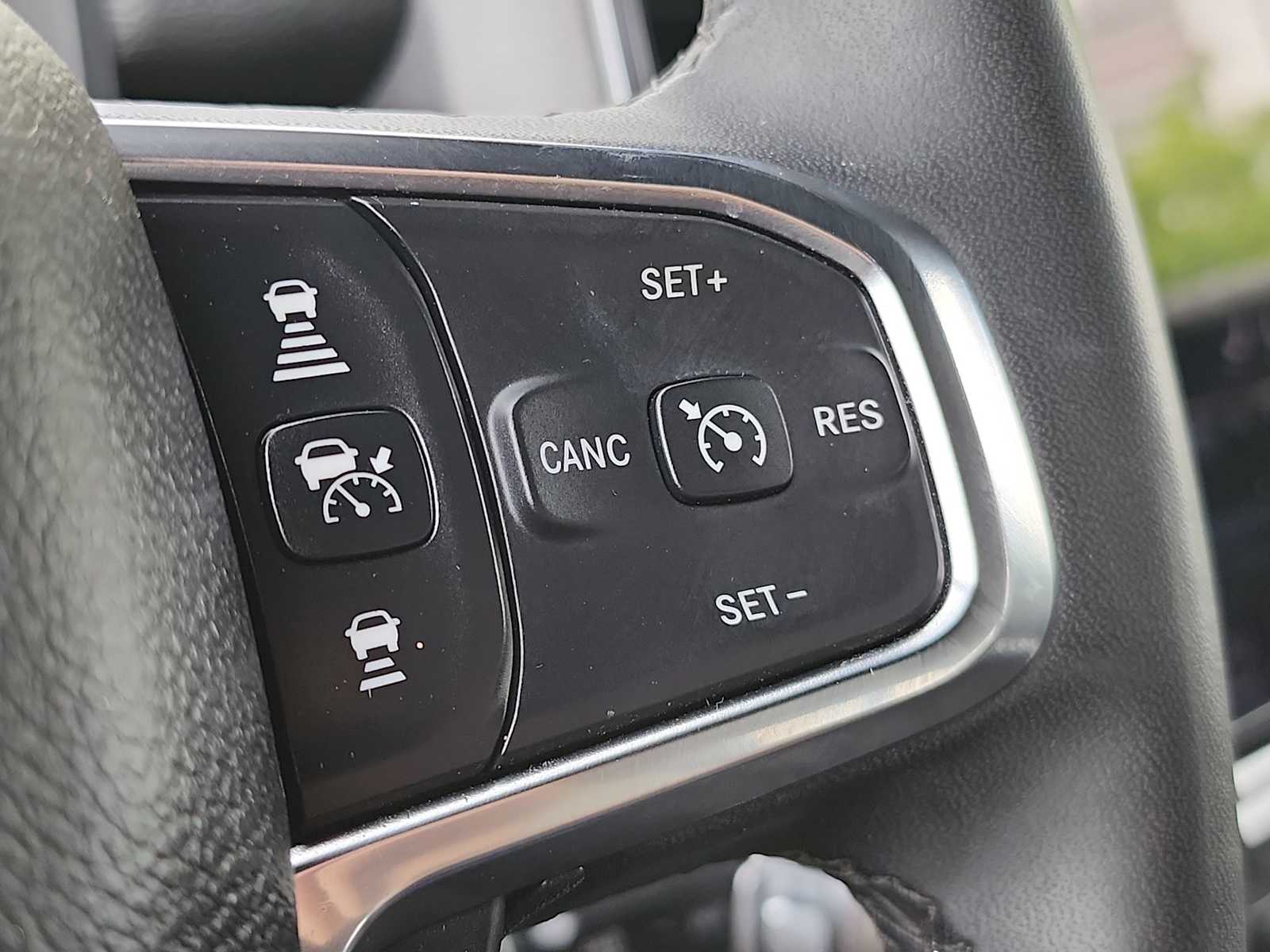 Thumbnail: 2025 RAM 1500 - 28