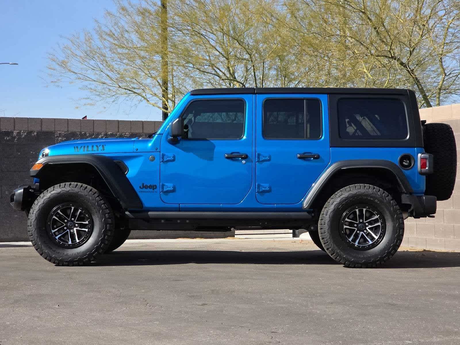 Thumbnail: 2026 Jeep Wrangler - 6