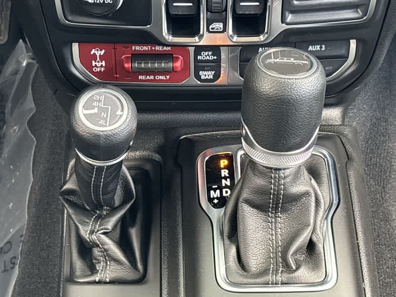 Thumbnail: 2025 Jeep Gladiator - 21