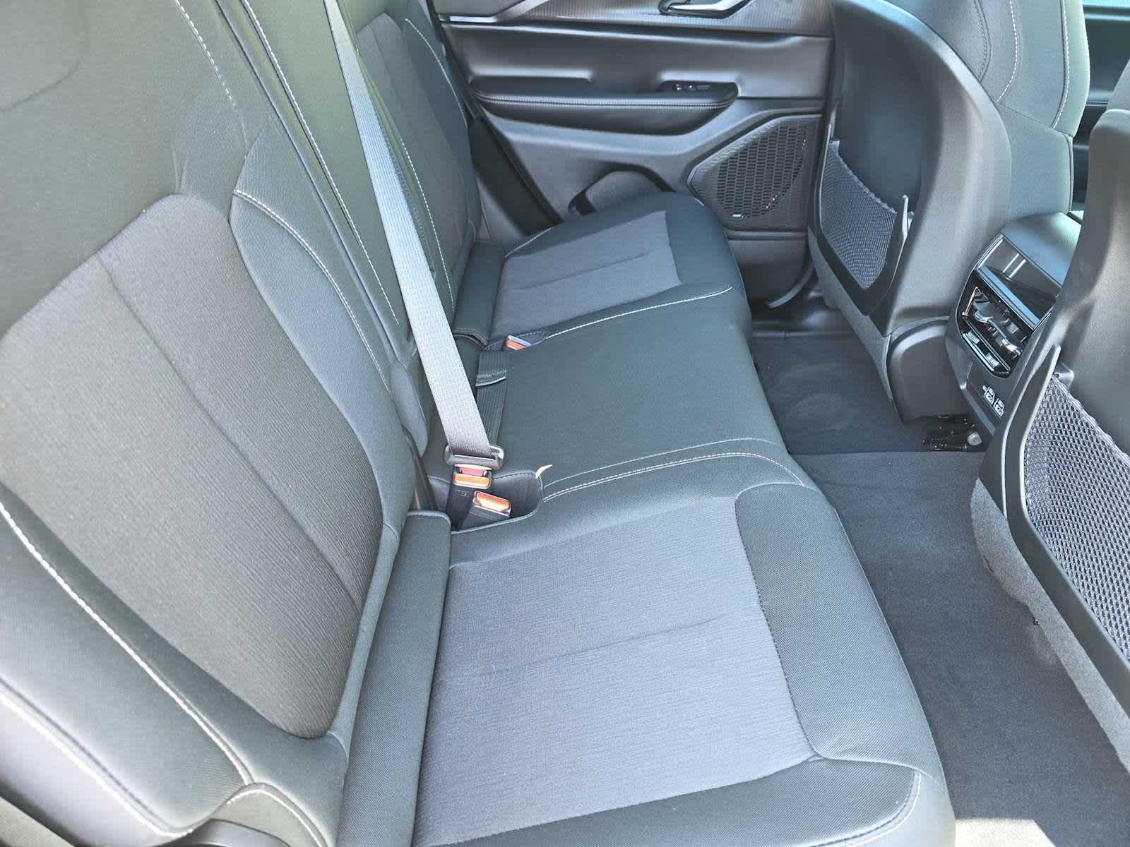 Thumbnail: 2025 Jeep Grand Cherokee - 21