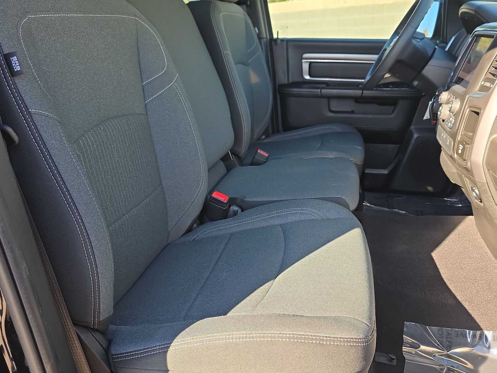 Thumbnail: 2022 RAM 1500 Classic - 17