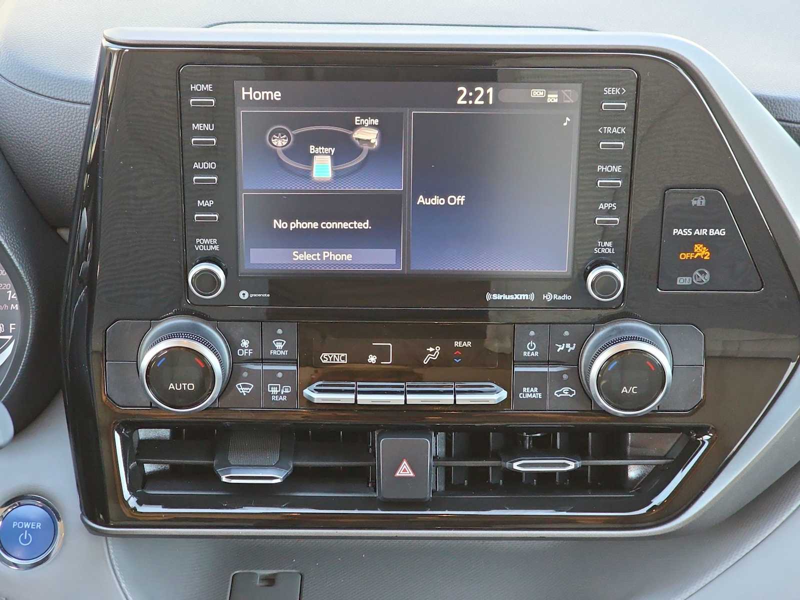 Thumbnail: 2022 Toyota Highlander - 20