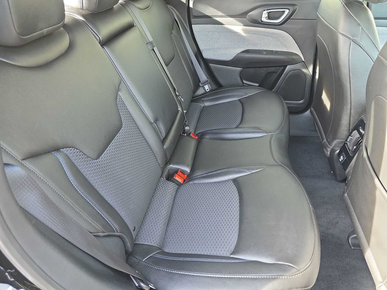 Thumbnail: 2025 Jeep Compass - 17