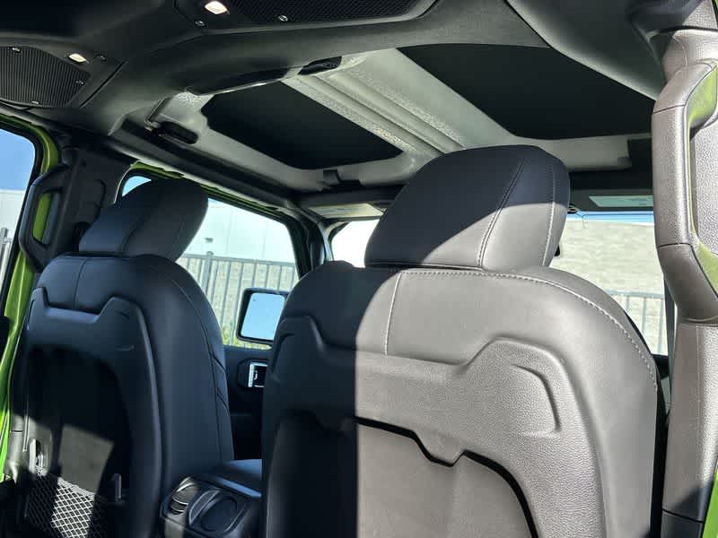 Thumbnail: 2025 Jeep Gladiator - 16