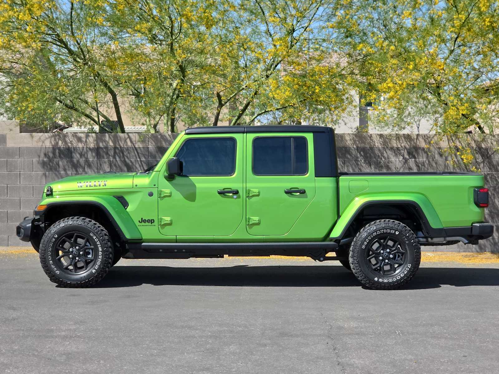 Thumbnail: 2026 Jeep Gladiator - 6