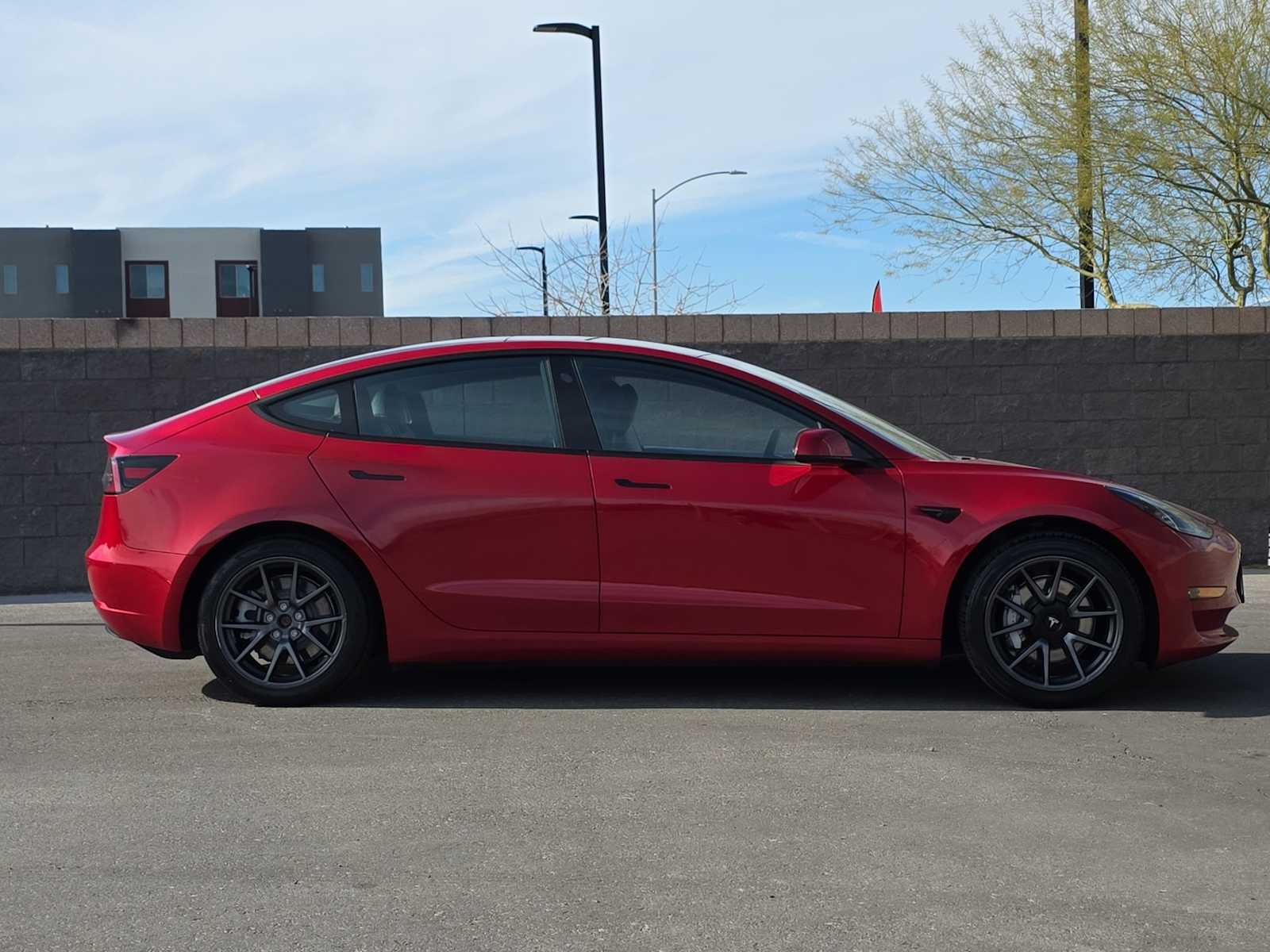 Thumbnail: 2021 Tesla Model 3 - 10