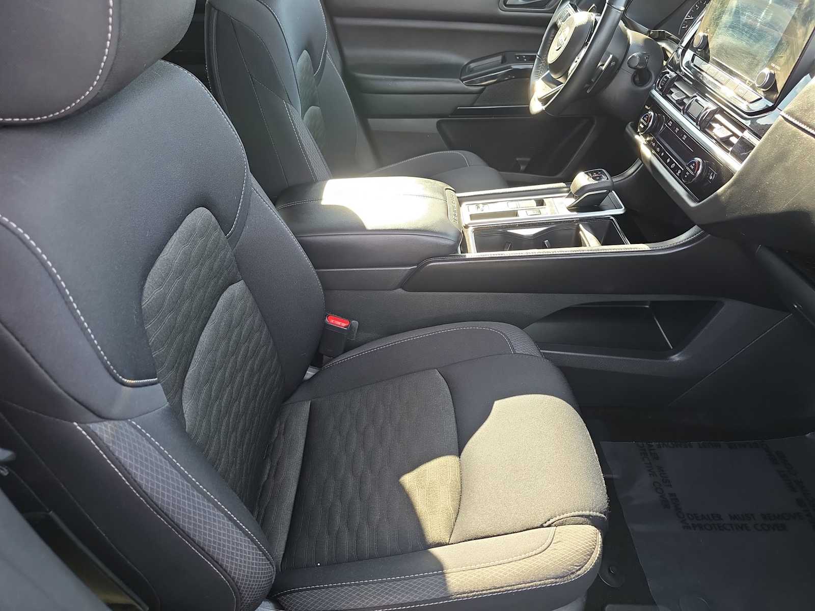 Thumbnail: 2023 Nissan Pathfinder - 18