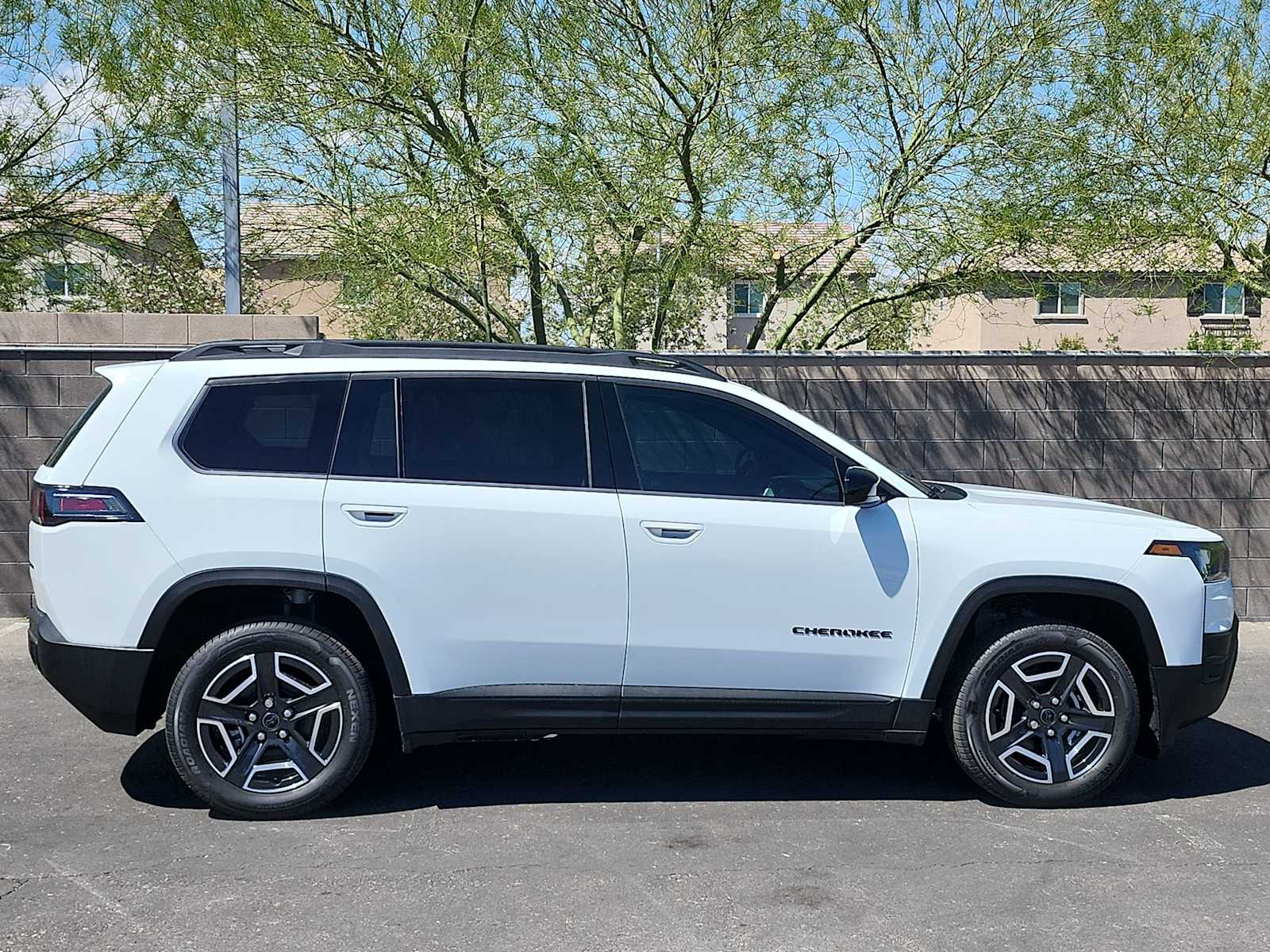 Thumbnail: 2026 Jeep Cherokee - 10
