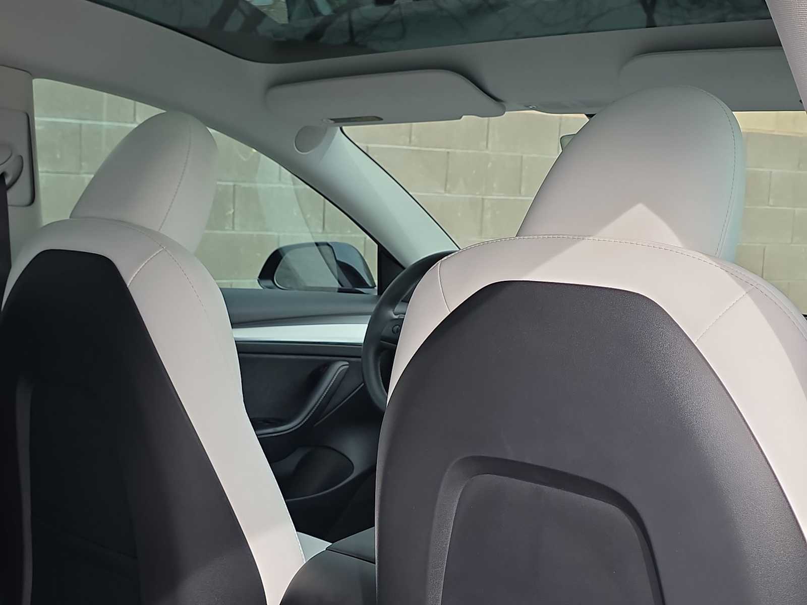 Thumbnail: 2023 Tesla Model 3 - 16