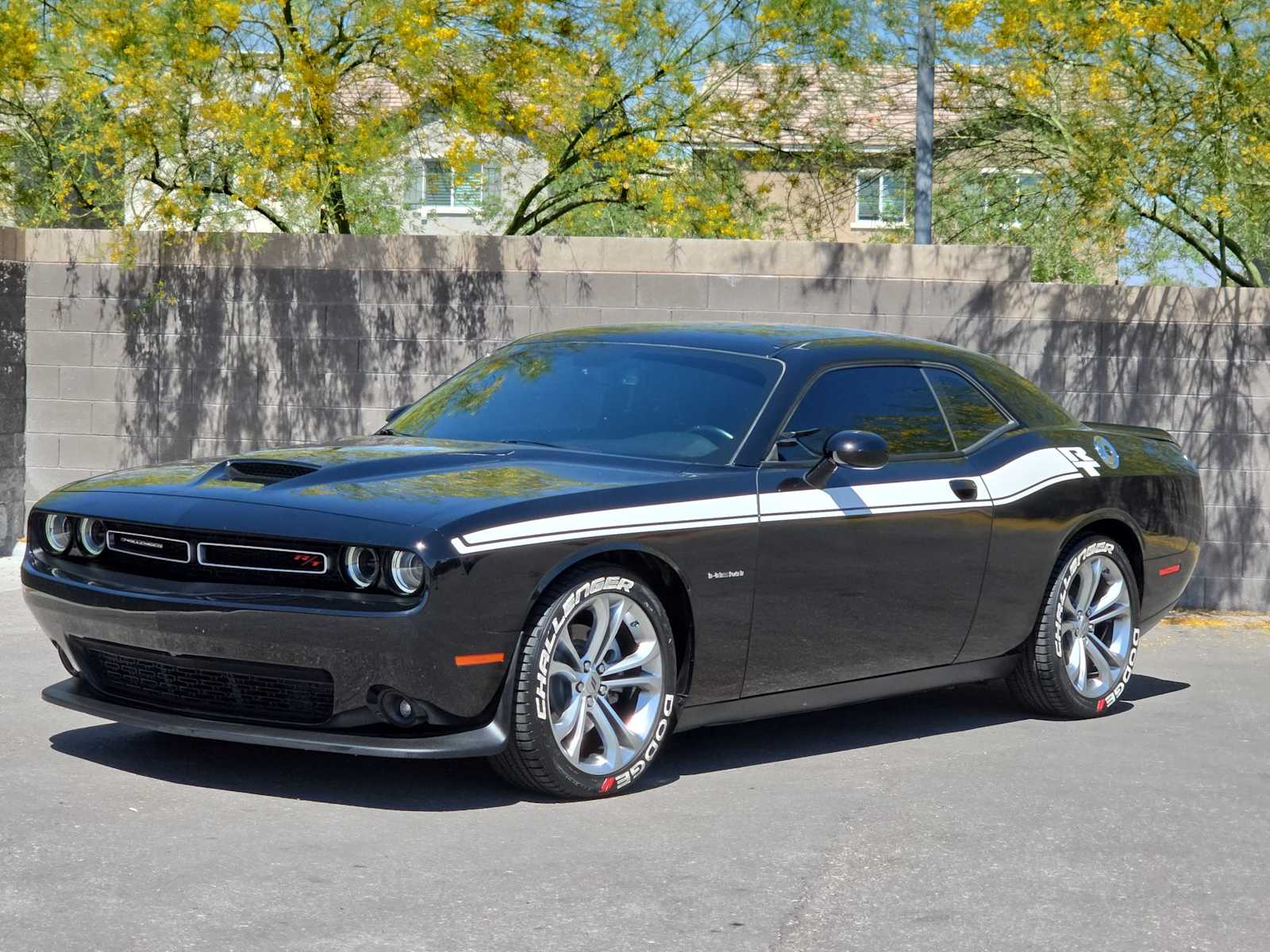 Thumbnail: 2022 Dodge Challenger - 5