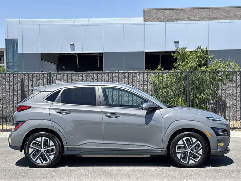 Thumbnail: 2022 Hyundai Kona - 9