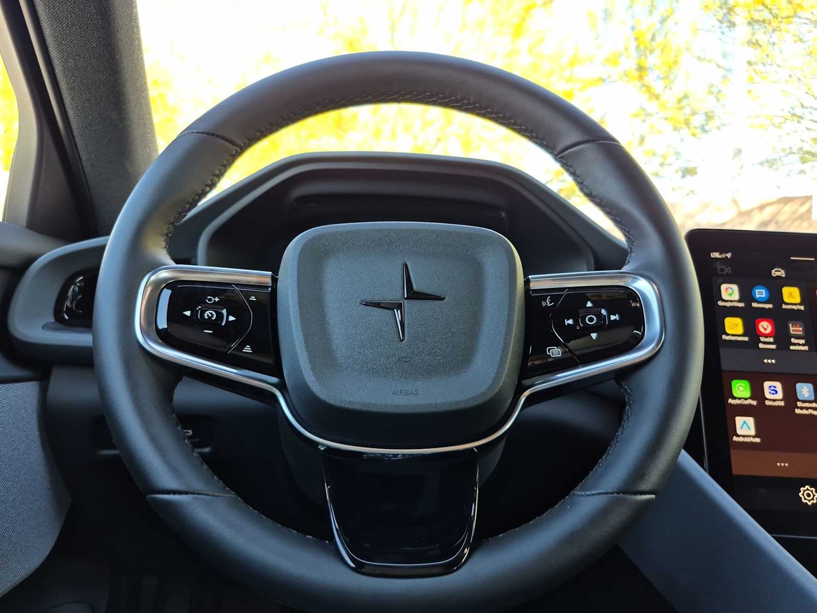 Thumbnail: 2022 Polestar 2 - 19