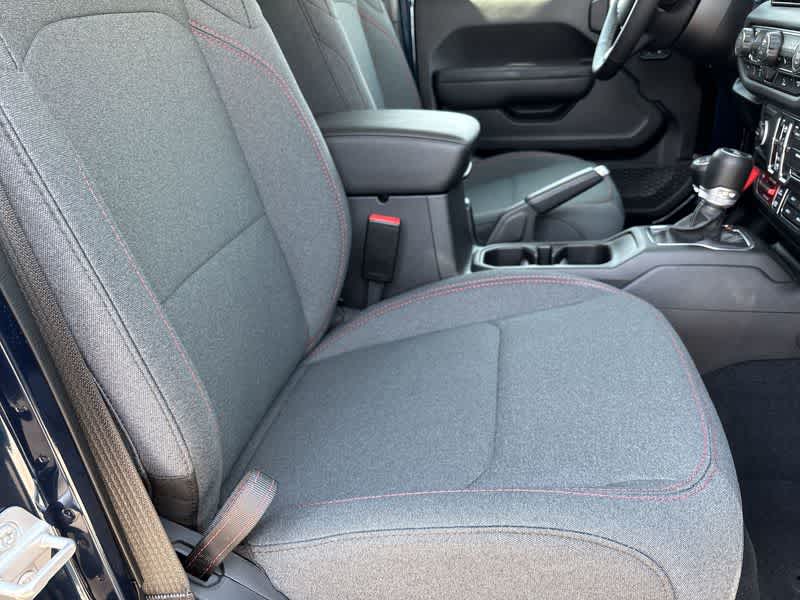 Thumbnail: 2025 Jeep Wrangler - 18