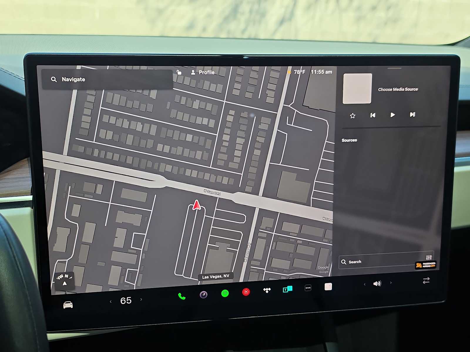 Thumbnail: 2024 Tesla Model X - 28