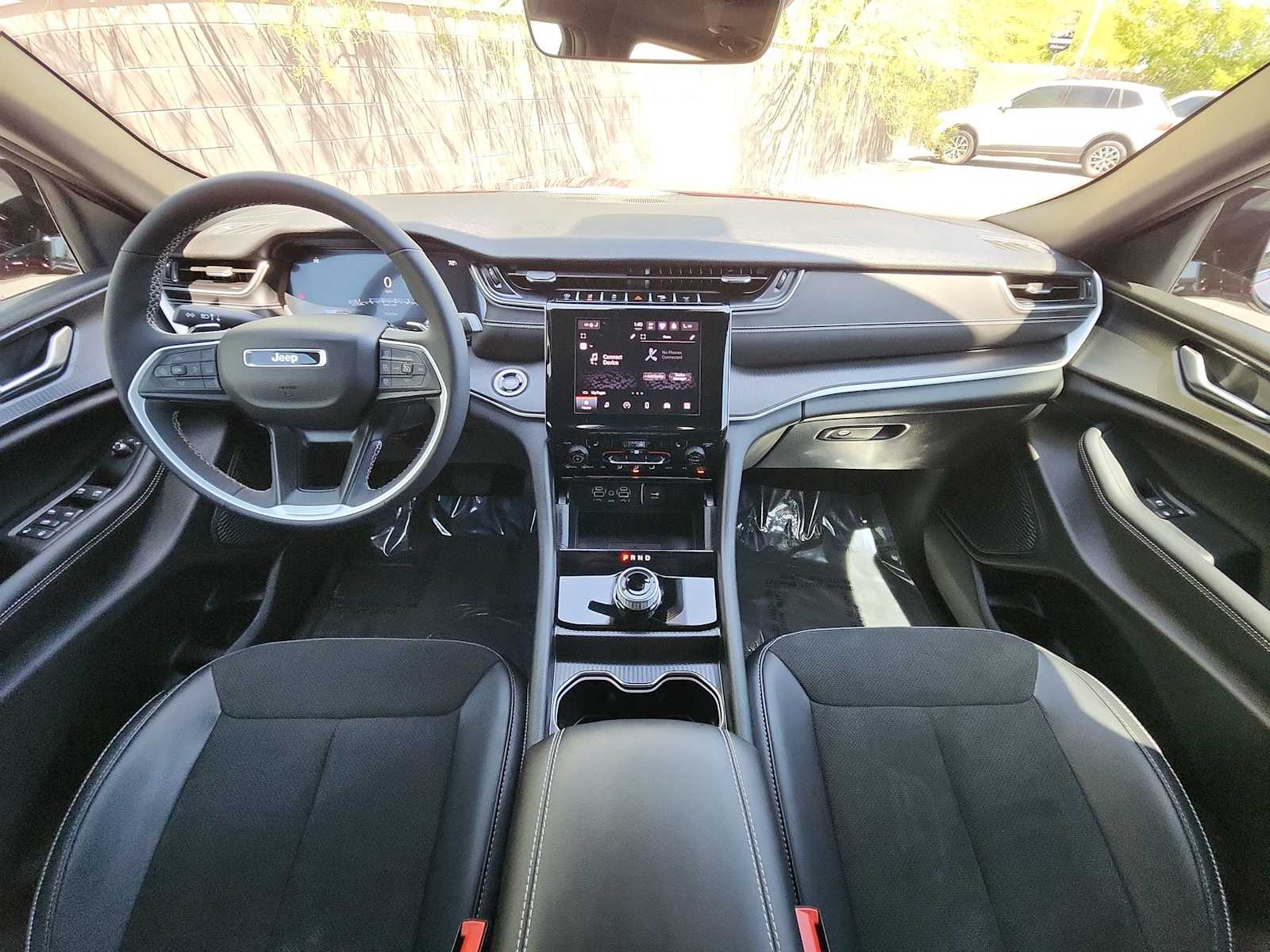 Thumbnail: 2025 Jeep Grand Cherokee - 14