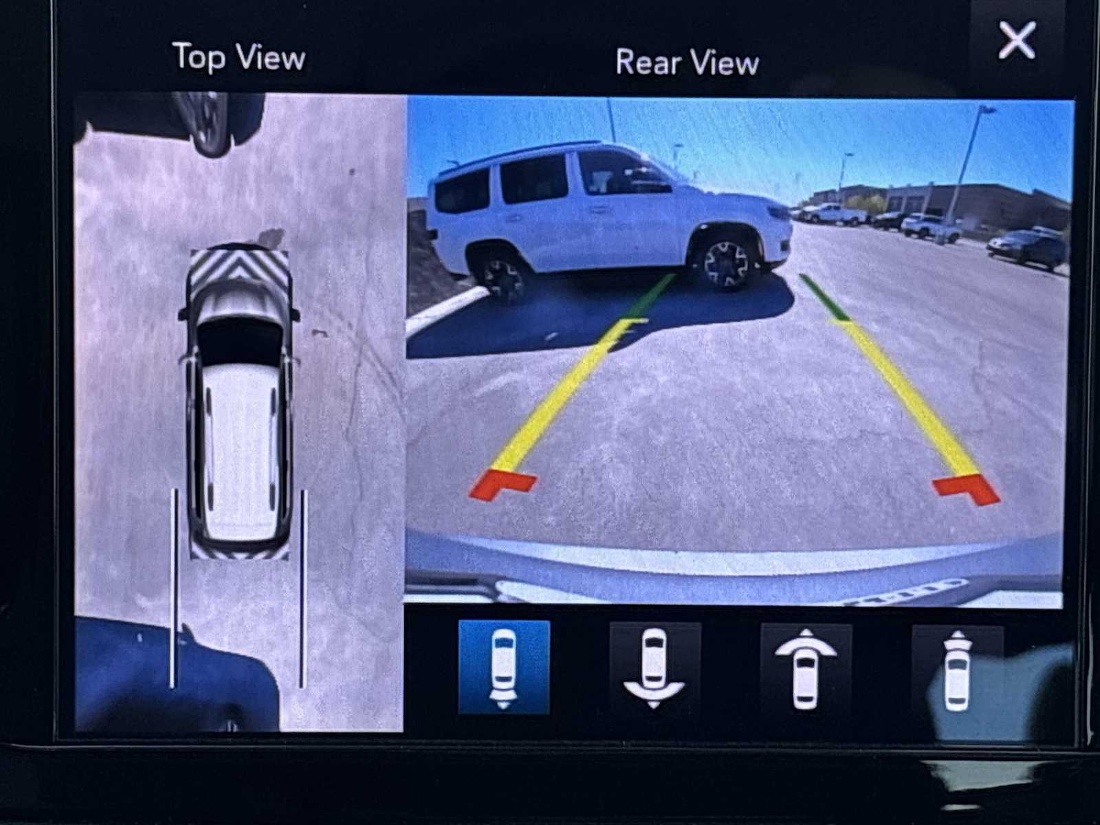 Thumbnail: 2018 Chrysler Pacifica - 26