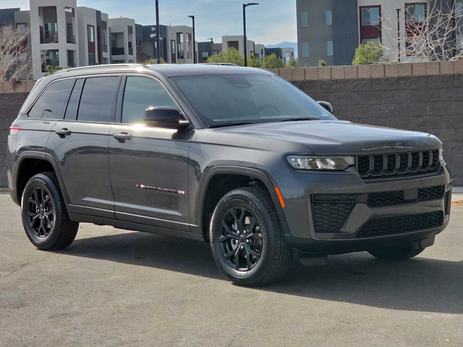 Thumbnail: 2026 Jeep Grand Cherokee - 2