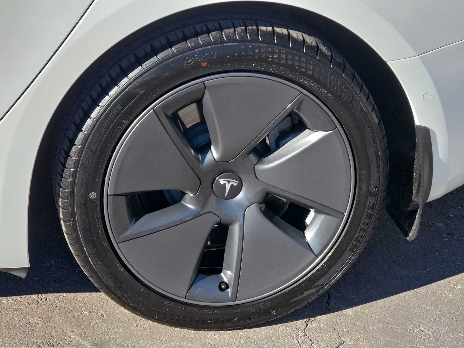 Thumbnail: 2022 Tesla Model 3 - 12