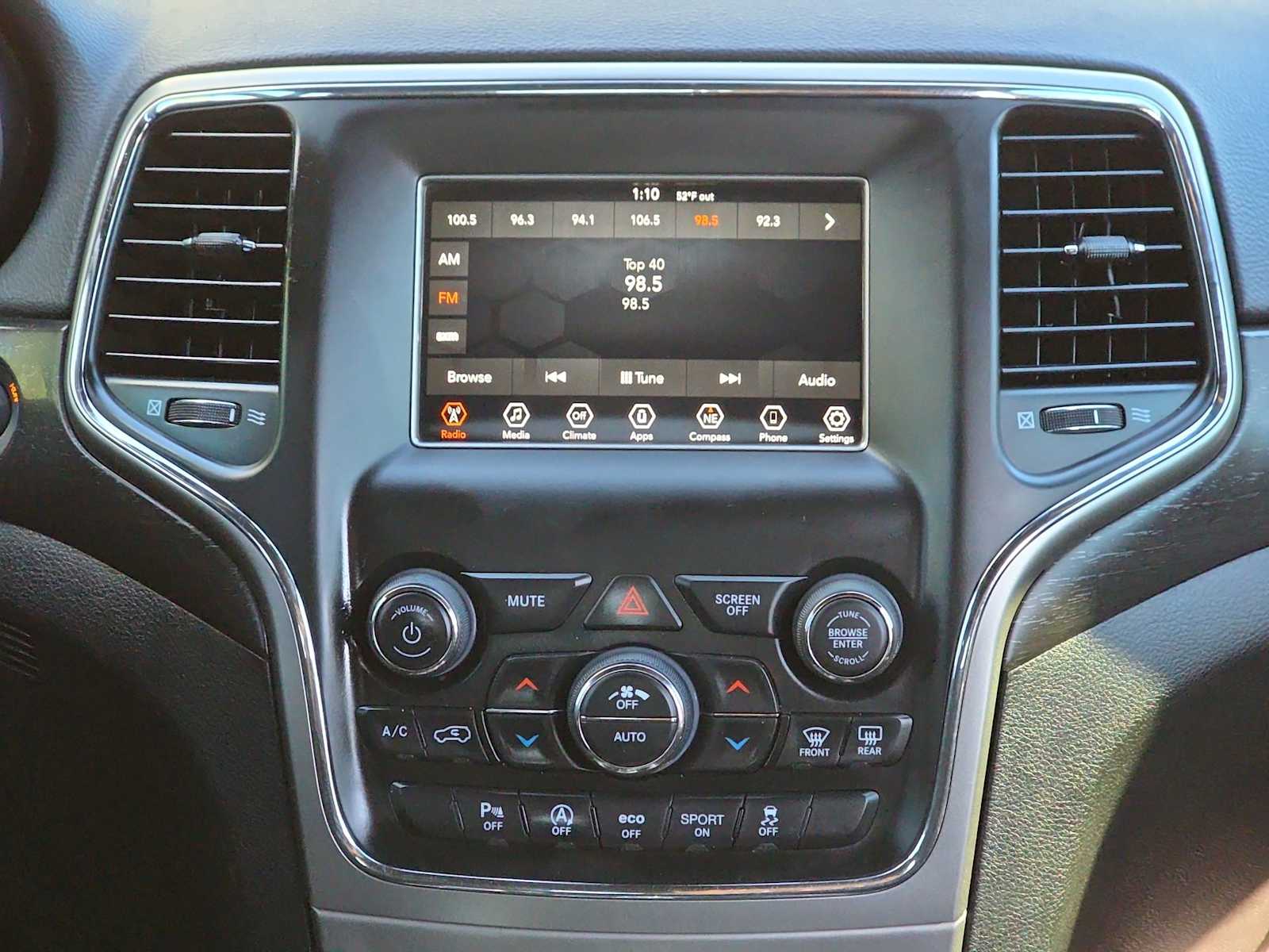 Thumbnail: 2018 Jeep Grand Cherokee - 20