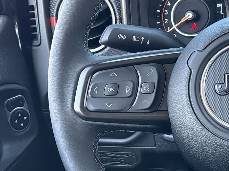 Thumbnail: 2025 Jeep Wrangler - 28