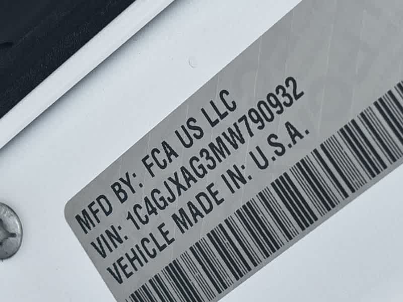 Thumbnail: 2021 Jeep Wrangler - 25