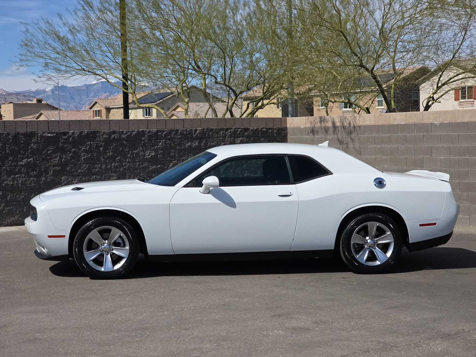 Thumbnail: 2022 Dodge Challenger - 6