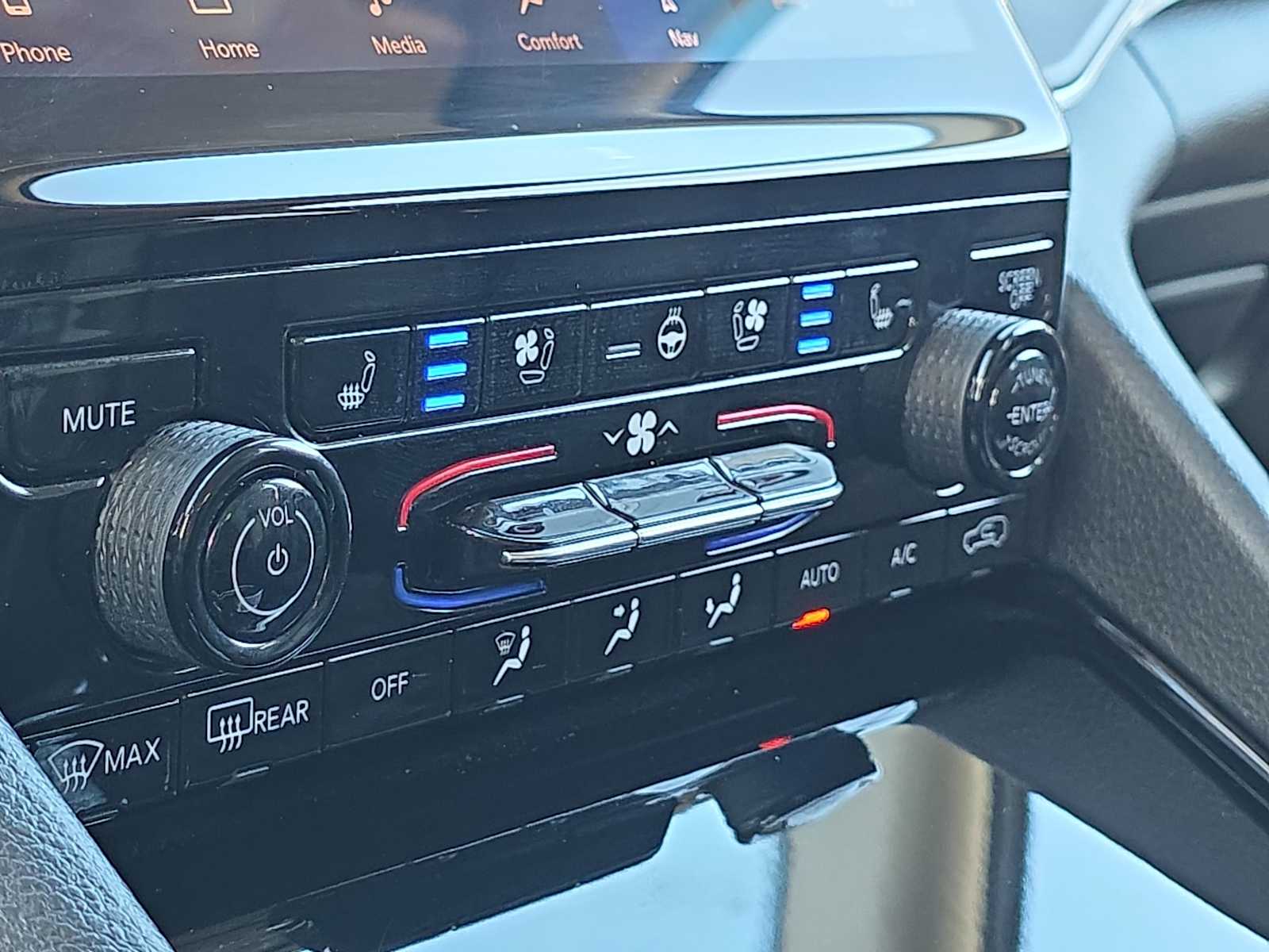 Thumbnail: 2022 Jeep Grand Cherokee - 30