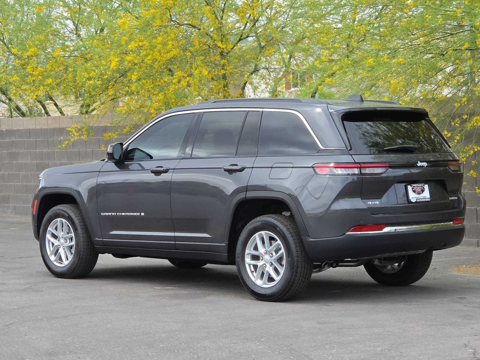 Thumbnail: 2026 Jeep Grand Cherokee - 6