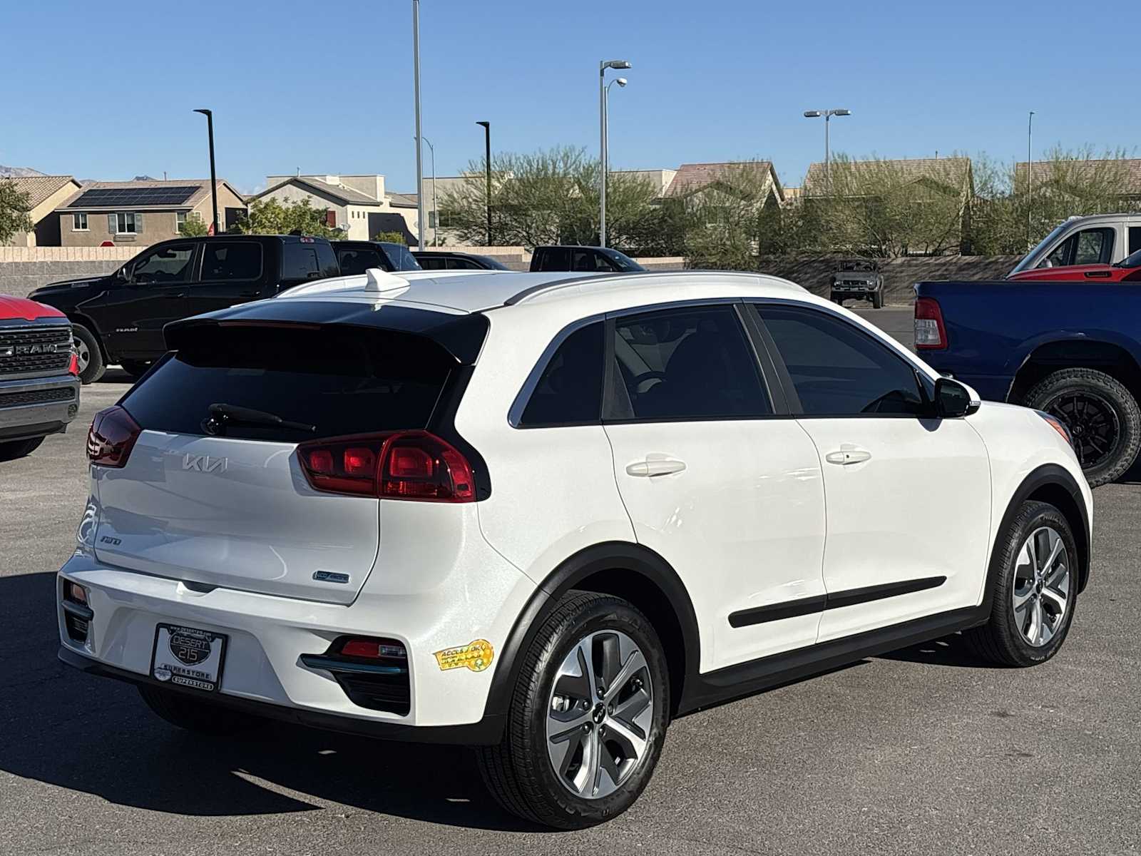 Thumbnail: 2022 Kia Niro - 9