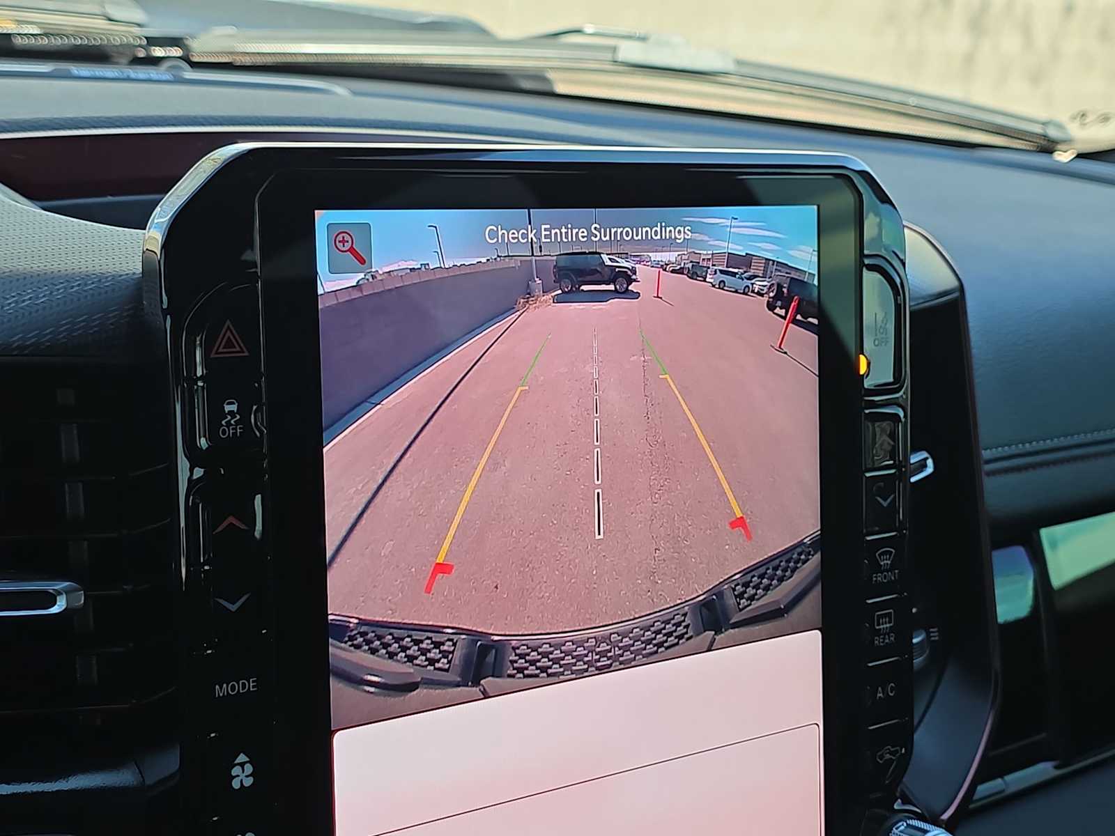 Thumbnail: 2025 RAM 1500 - 25