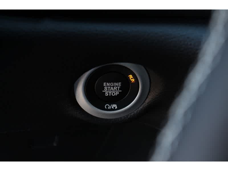 2025 Chrysler Pacifica Hybrid S Appearance 30