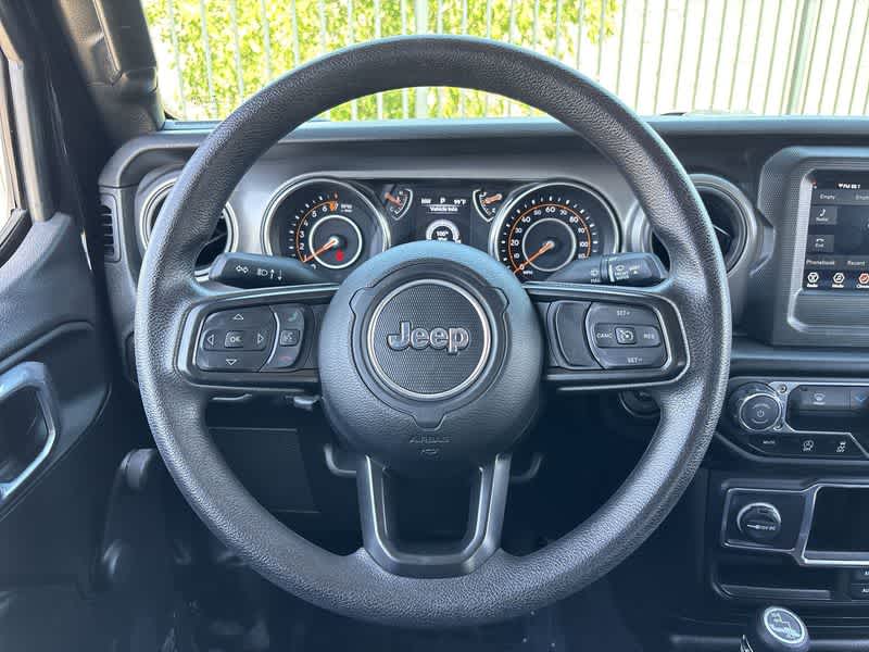 Thumbnail: 2022 Jeep Wrangler - 19