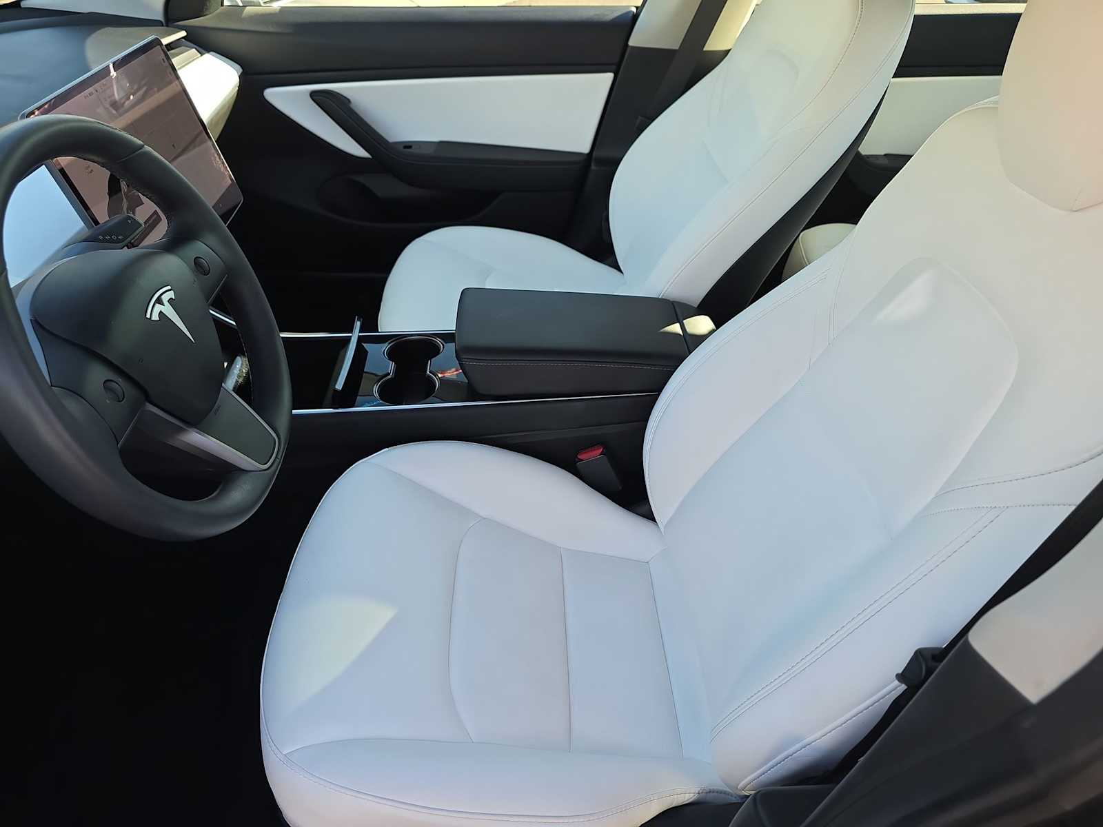 Thumbnail: 2019 Tesla Model 3 - 14