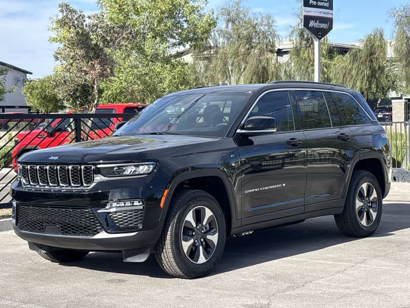 Thumbnail: 2025 Jeep Grand Cherokee - 4