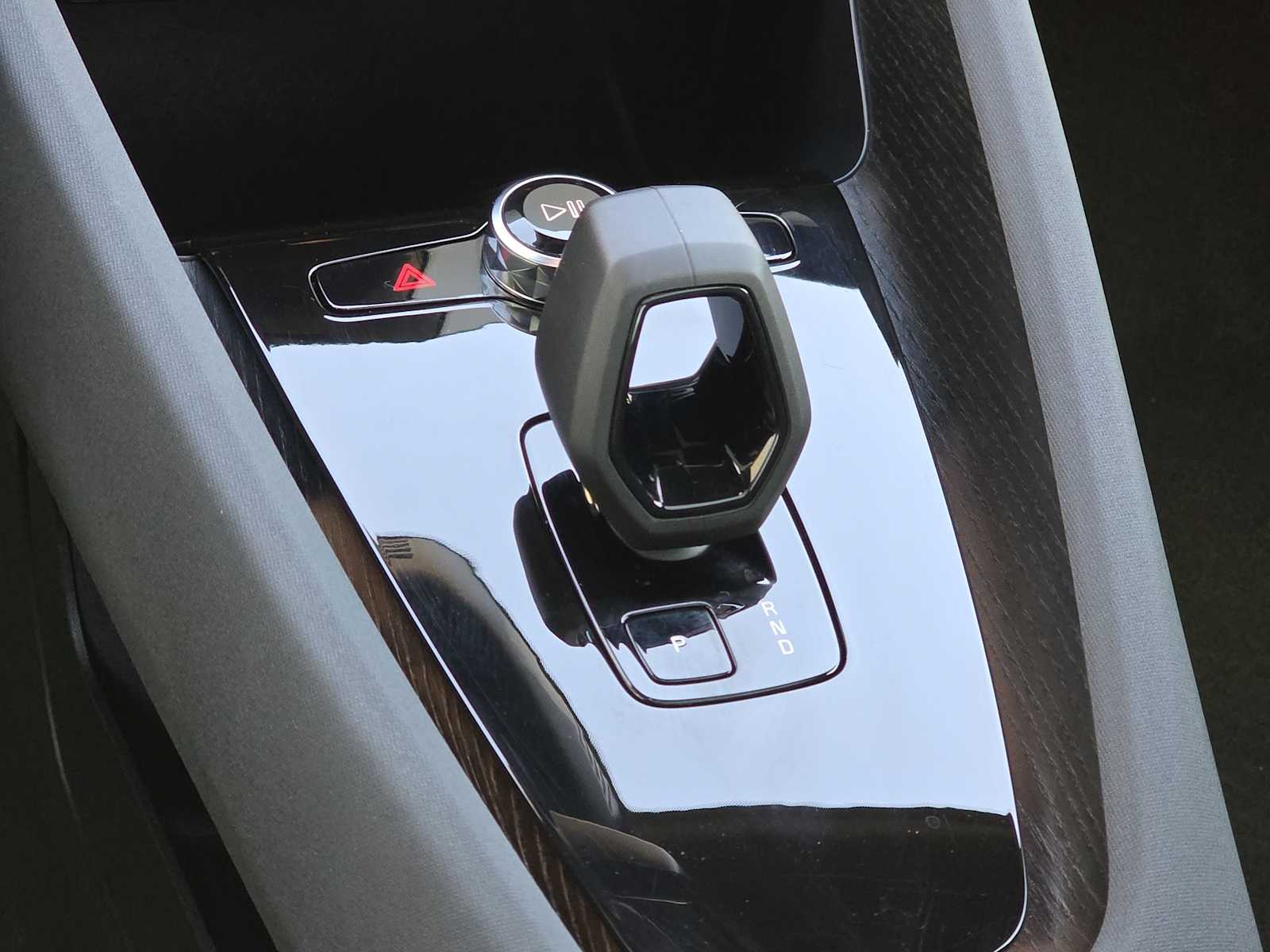 Thumbnail: 2024 Polestar 2 - 21