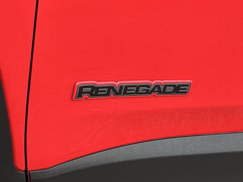 Thumbnail: 2016 Jeep Renegade - 10