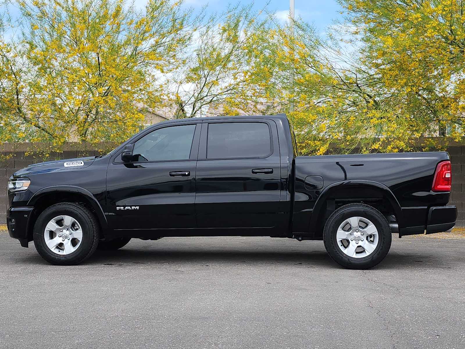 Thumbnail: 2026 RAM 1500 - 5