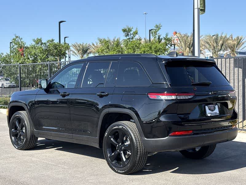 Thumbnail: 2025 Jeep Grand Cherokee - 6