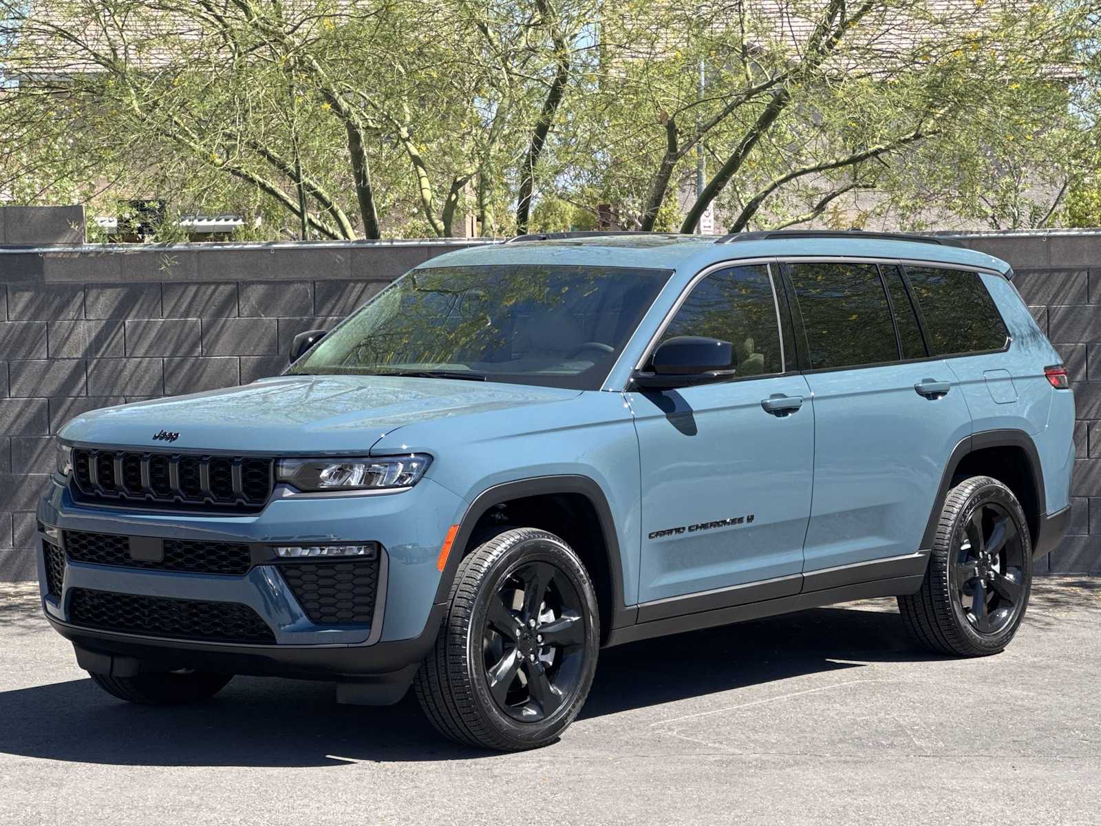 Thumbnail: 2026 Jeep Grand Cherokee L - 4