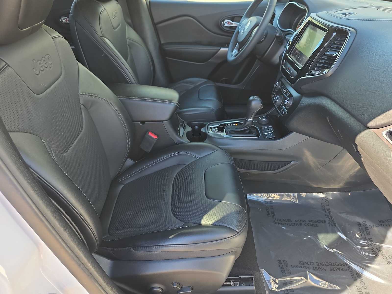 Thumbnail: 2022 Jeep Cherokee - 18