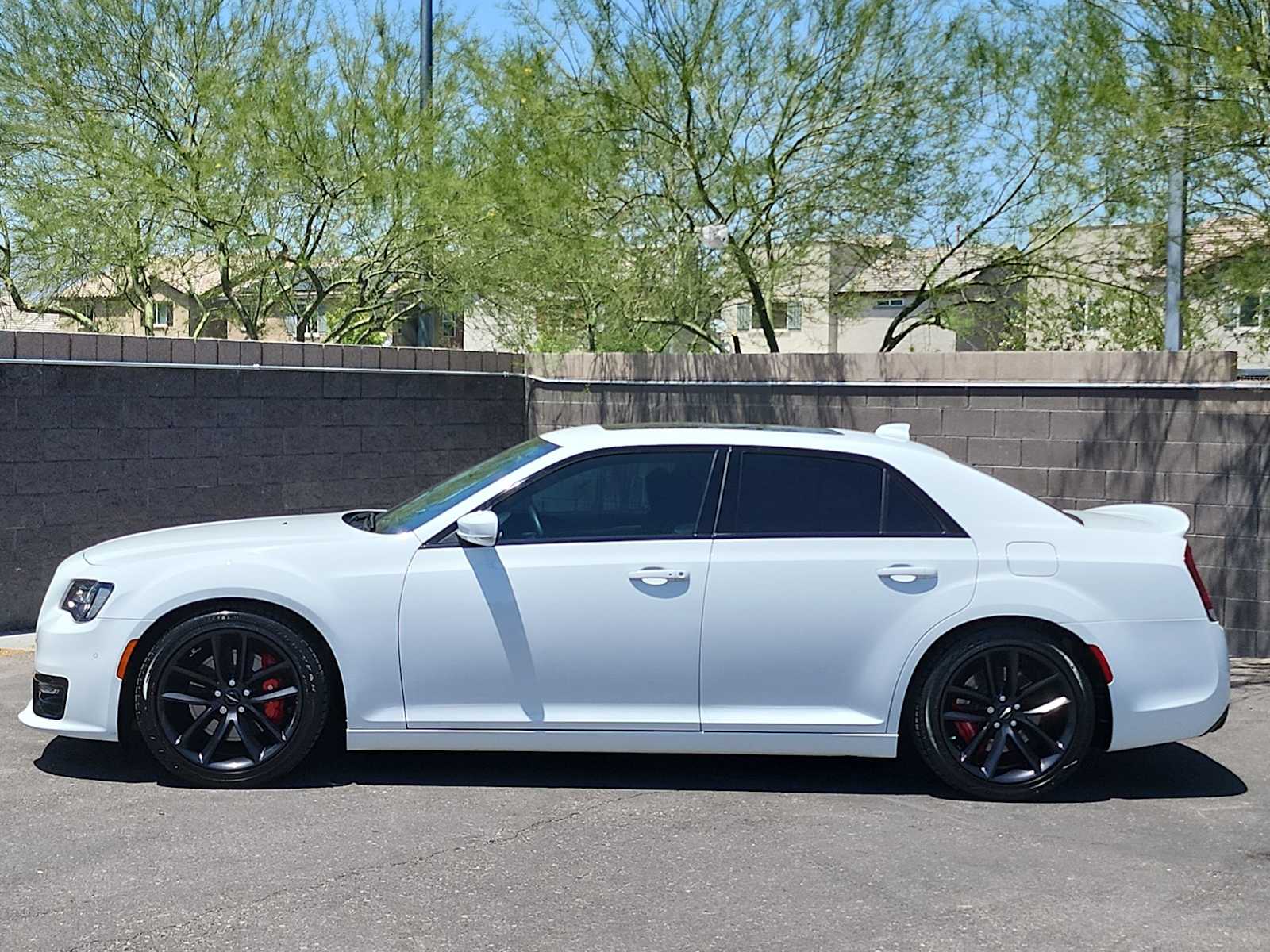 Thumbnail: 2023 Chrysler 300 - 5