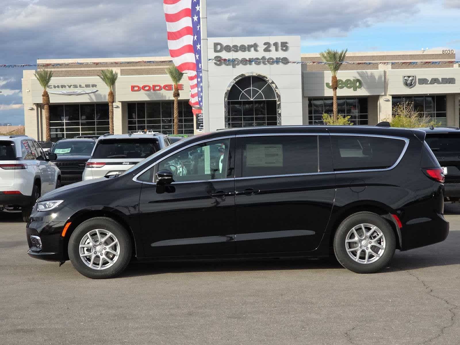 Thumbnail: 2026 Chrysler Pacifica - 7