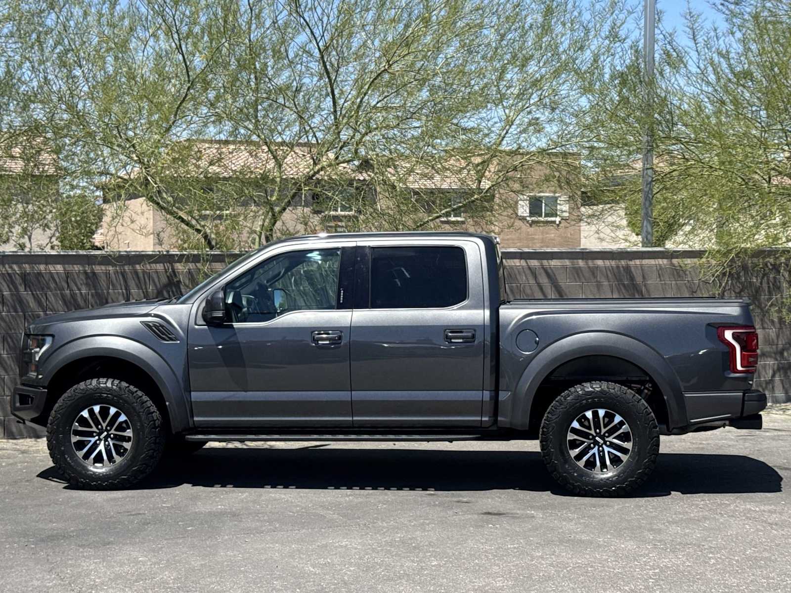 Thumbnail: 2019 Ford F-150 - 5