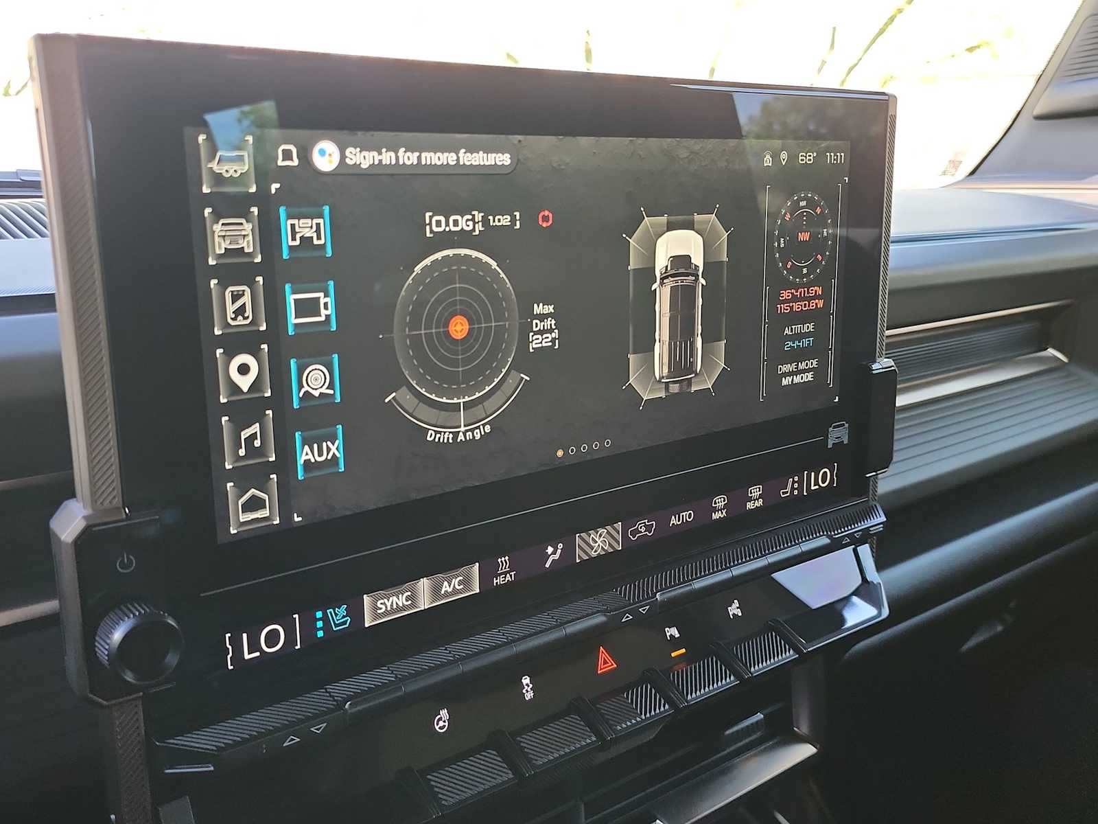 Thumbnail: 2024 GMC Hummer EV - 28