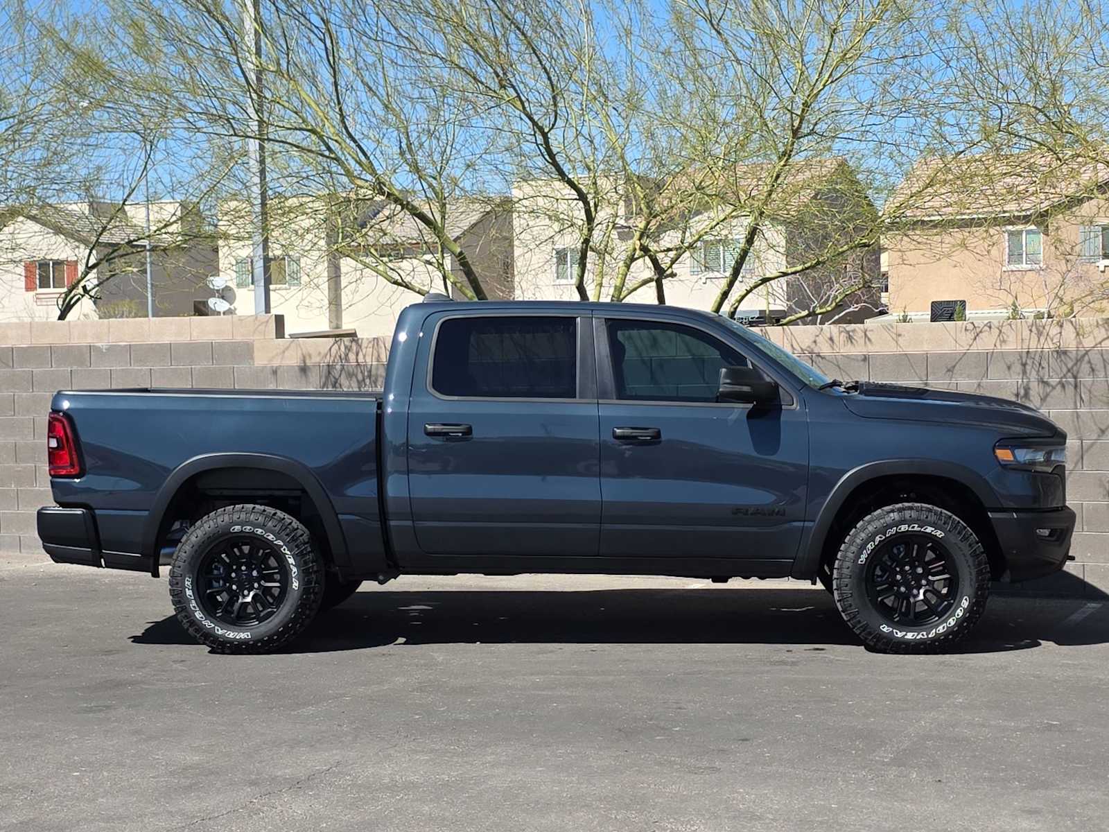 Thumbnail: 2026 RAM 1500 - 8