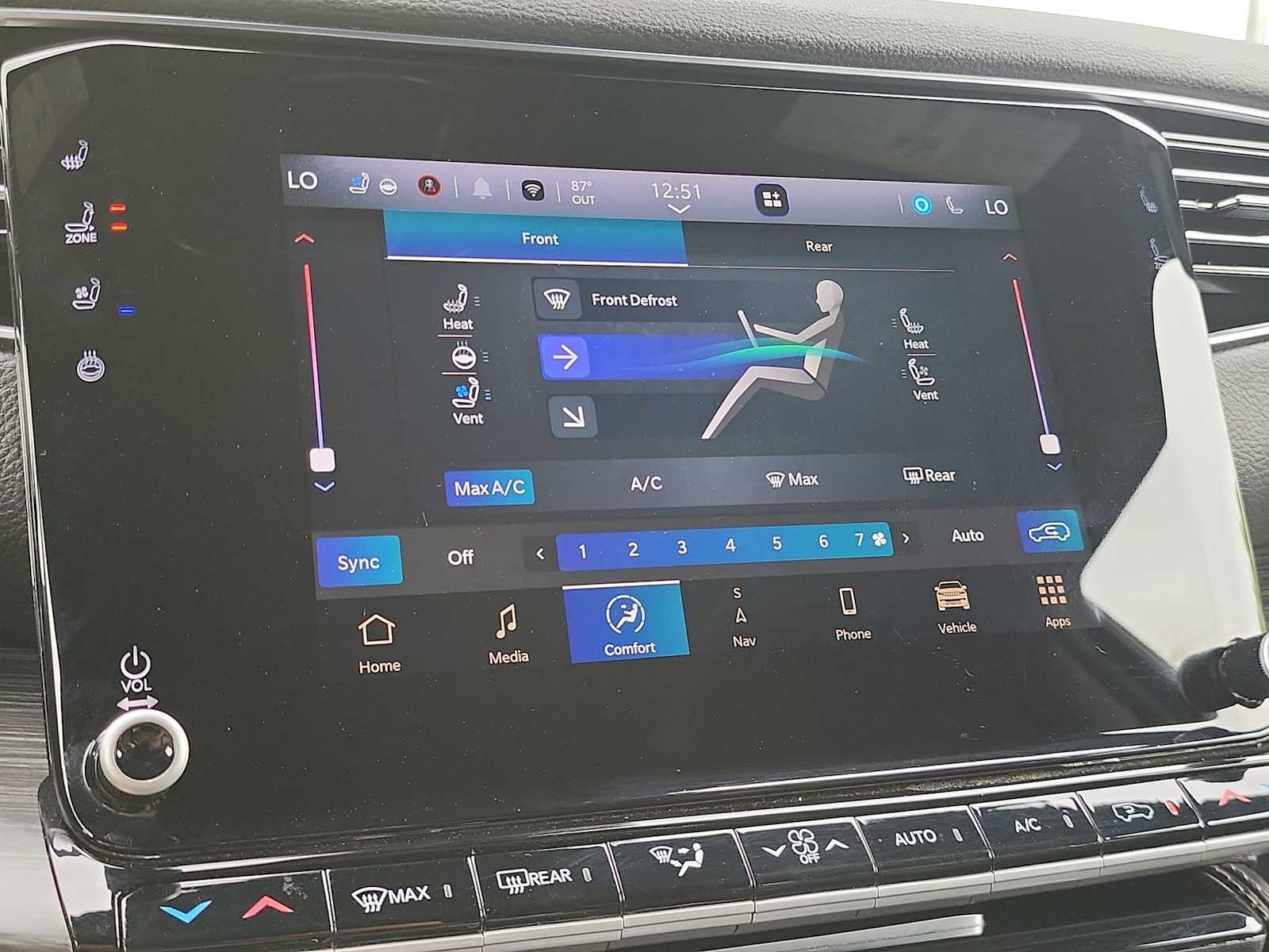 Thumbnail: 2024 Jeep Wagoneer - 30