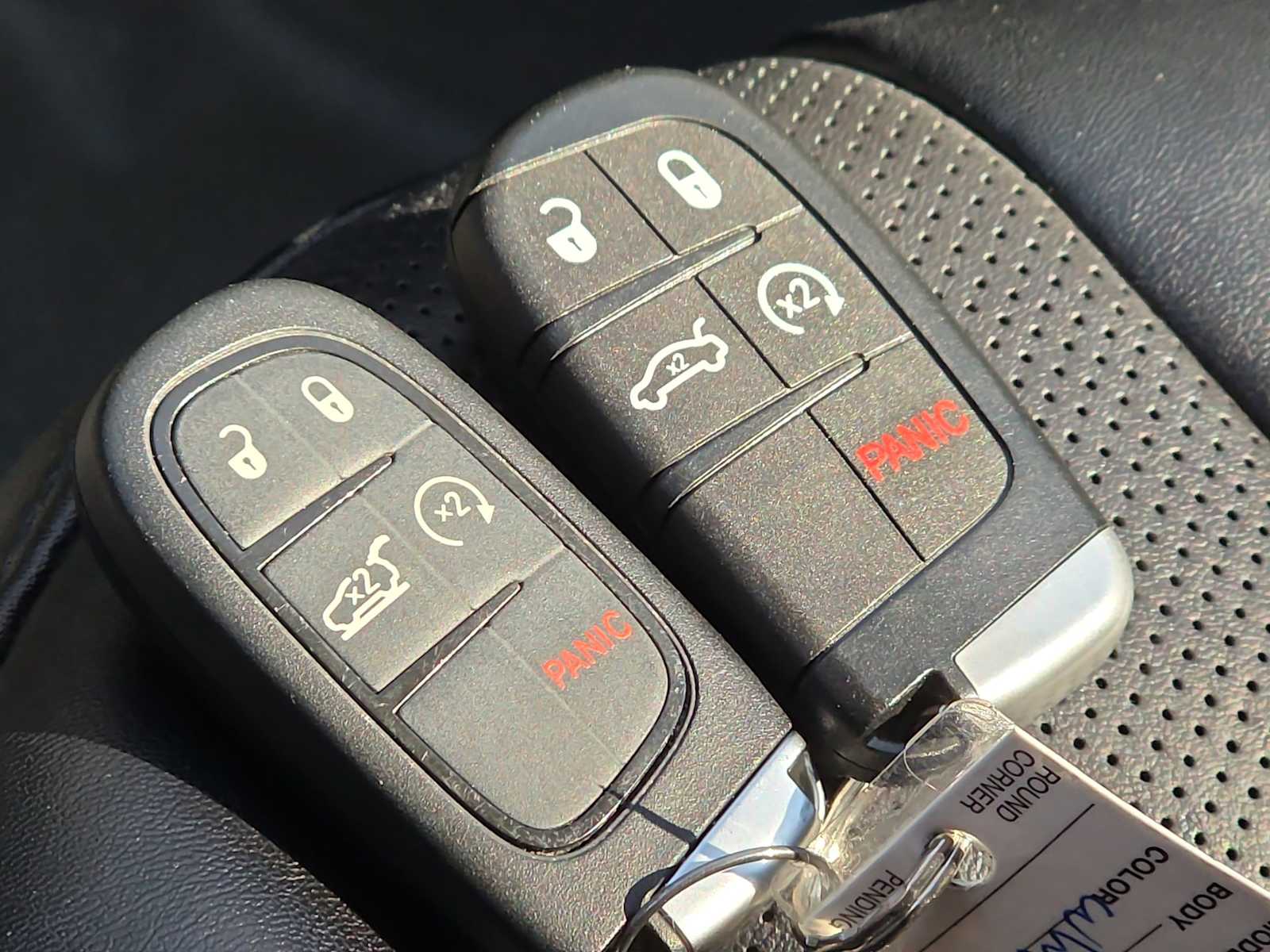 Thumbnail: 2022 Jeep Cherokee - 24