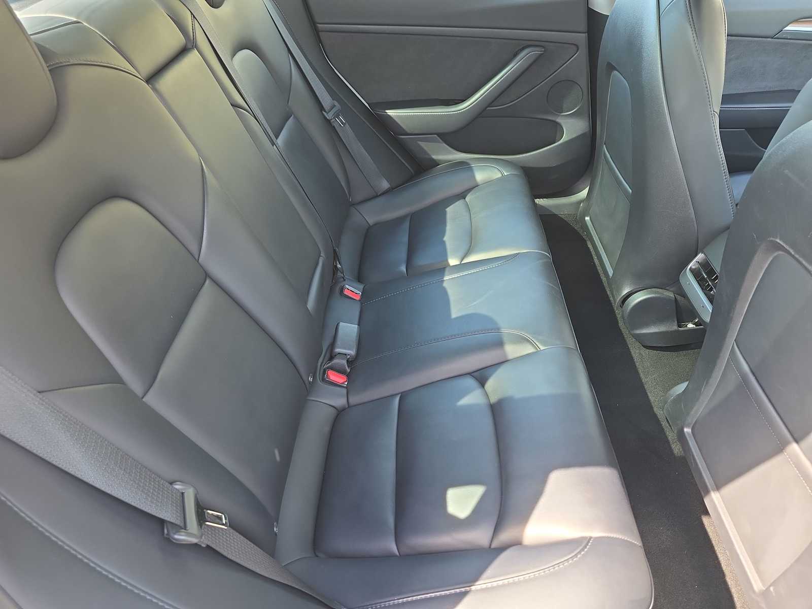 Thumbnail: 2023 Tesla Model 3 - 17