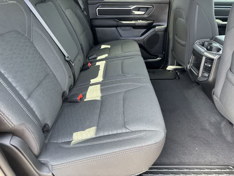 Thumbnail: 2026 RAM 1500 - 17