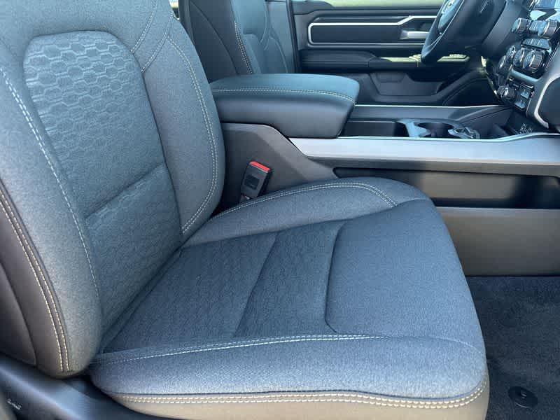 Thumbnail: 2026 RAM 1500 - 18